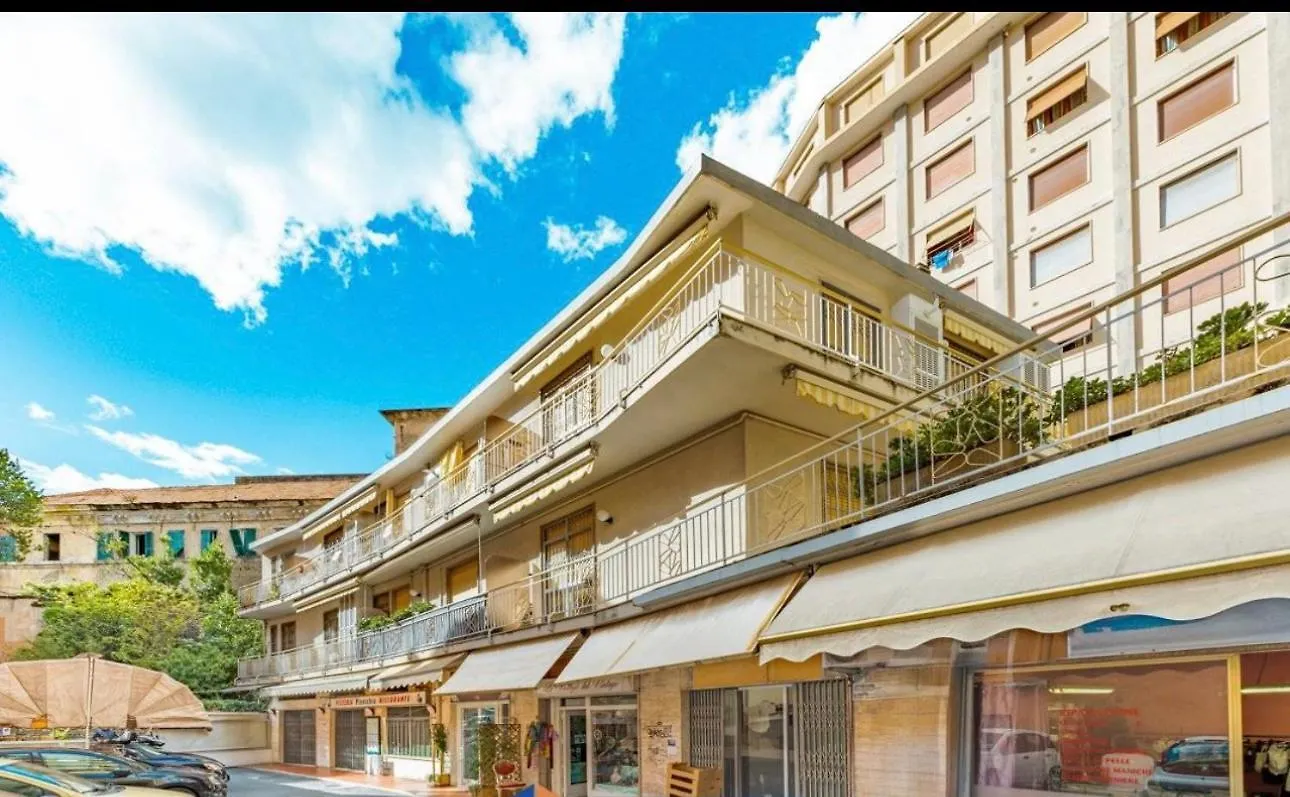 Appartamento Casa Girasole 1 Sanremo 0*,  Italia